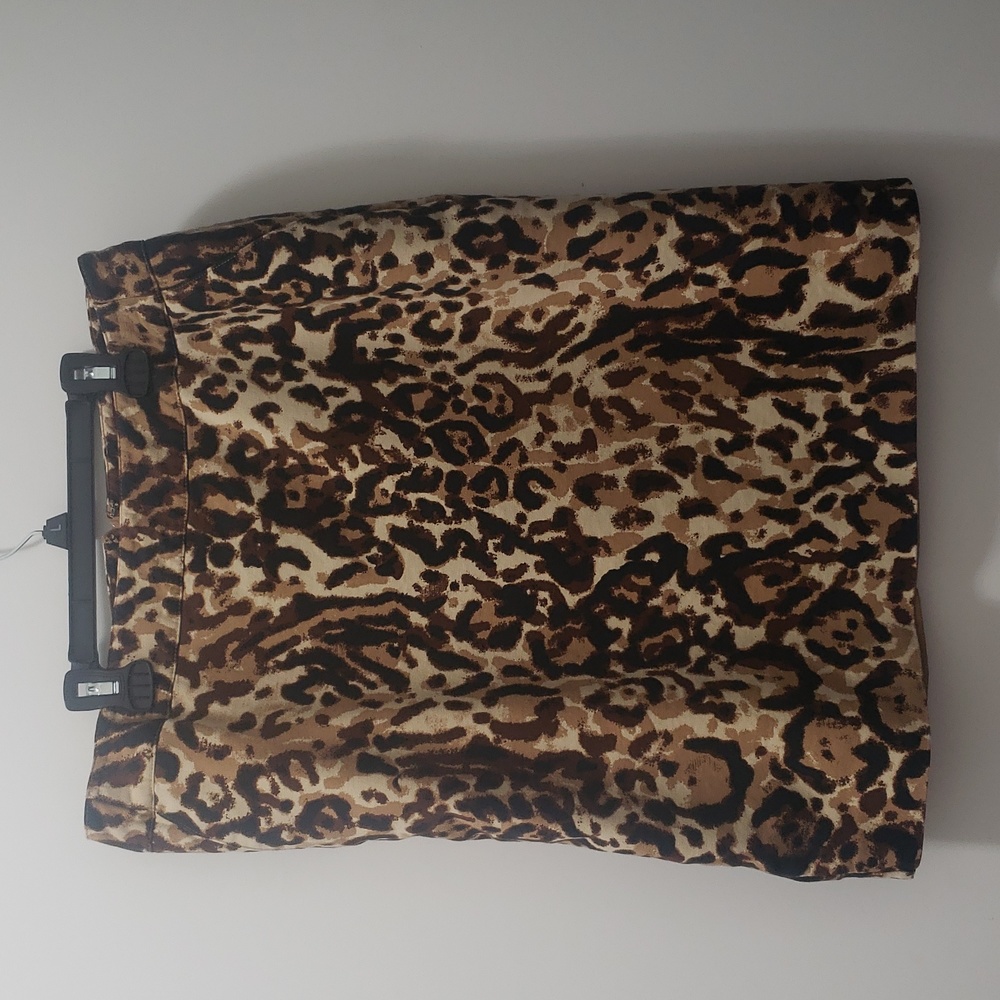 Merona Skirt Above The Knee Leopard Print Comfortable Super Cute